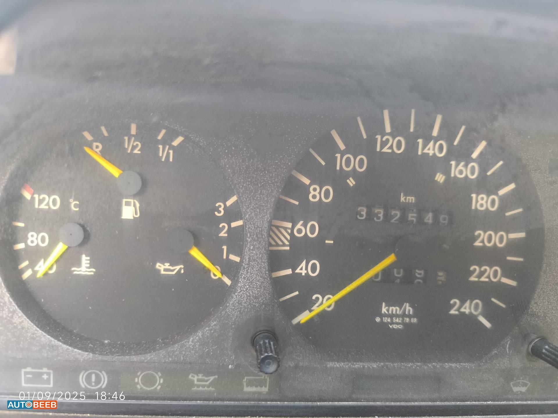 مرسيدس بنز E200 1992