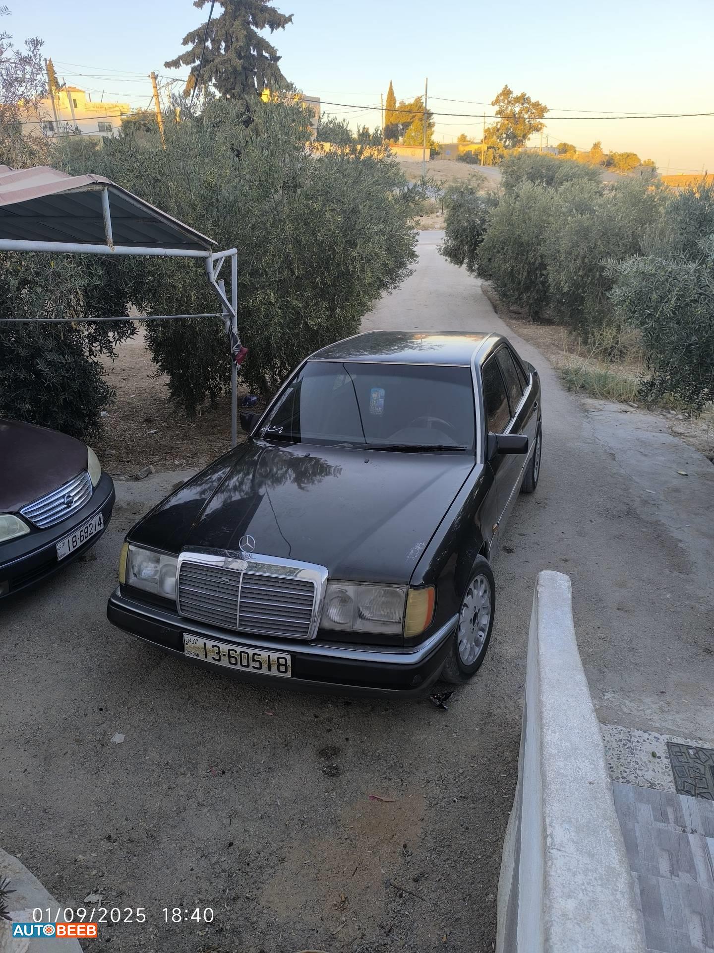 مرسيدس بنز E200 1992