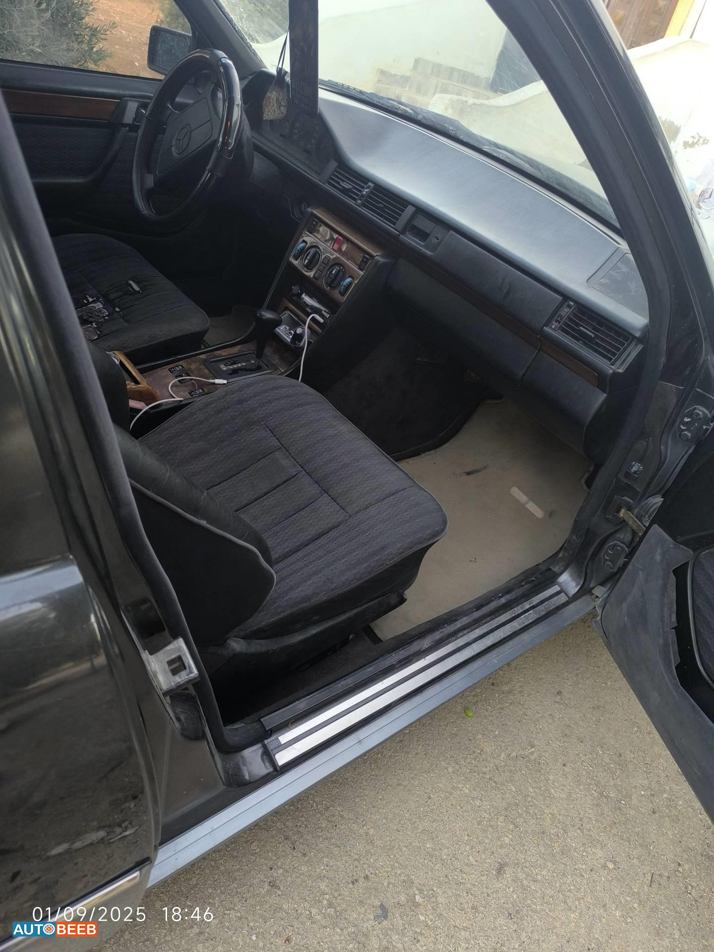 مرسيدس بنز E200 1992