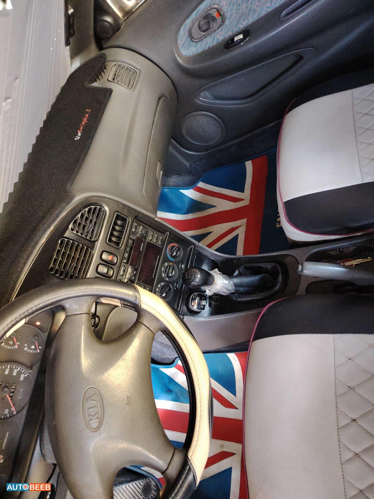 كيا سيفيا 1999