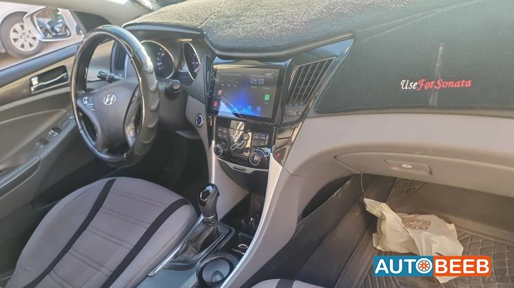 Hyundai Sonata 2011