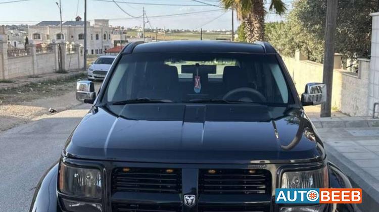 دودج نيترو 2008