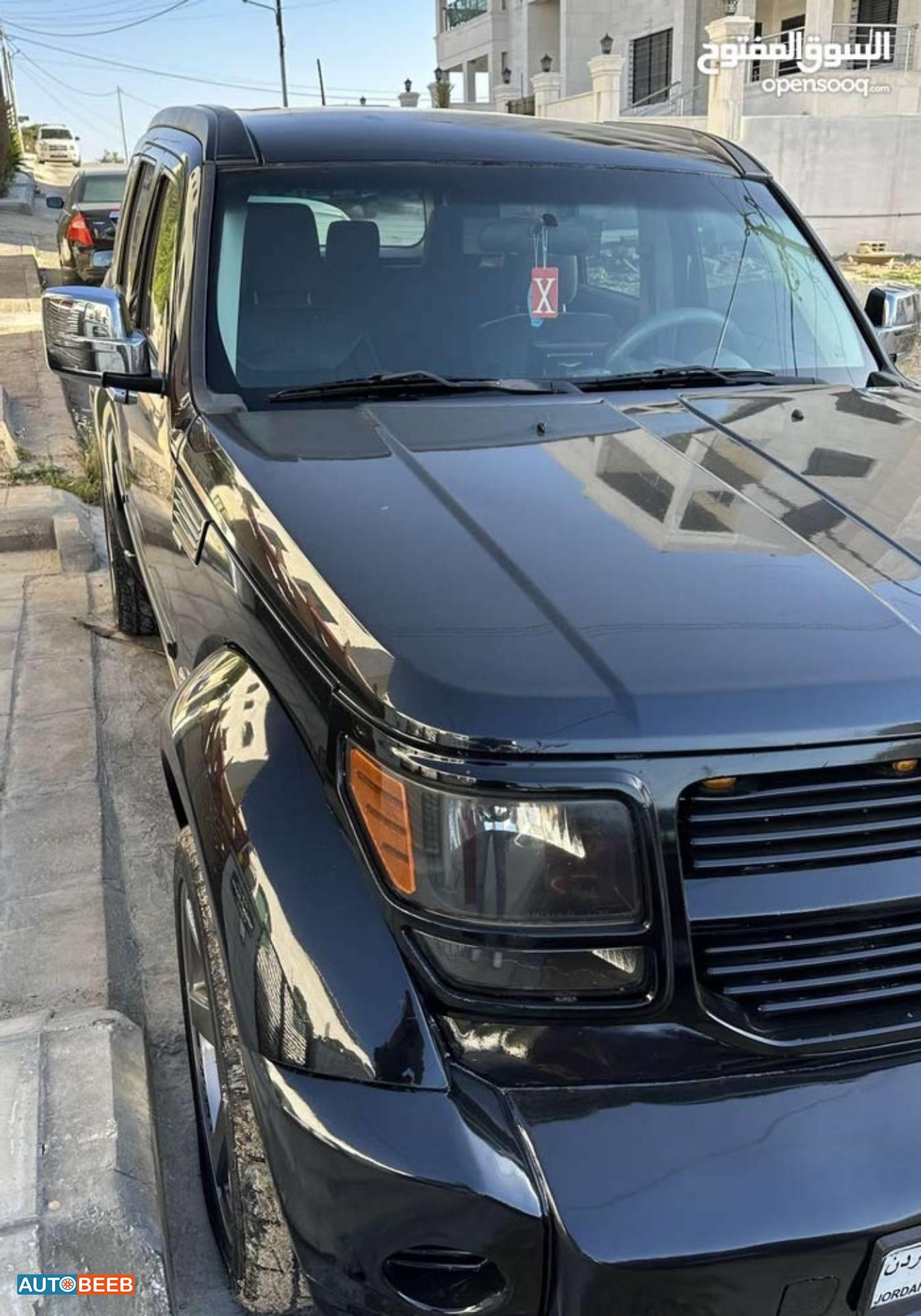 دودج نيترو 2008