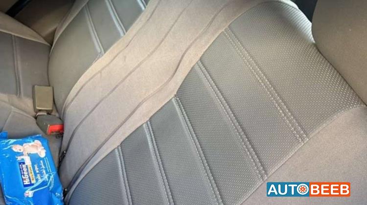 دودج نيترو 2008