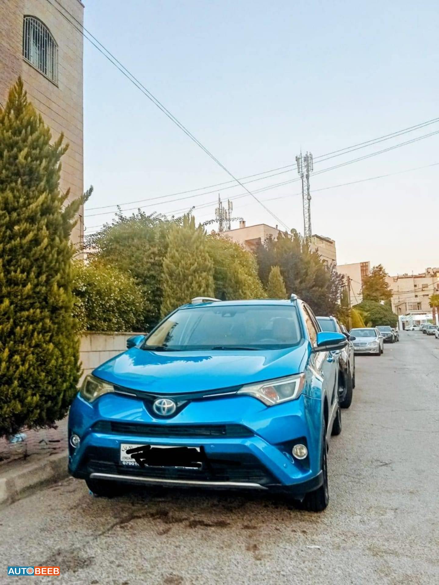 تويوتا راف فور 2017