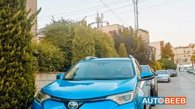 تويوتا راف فور 2017