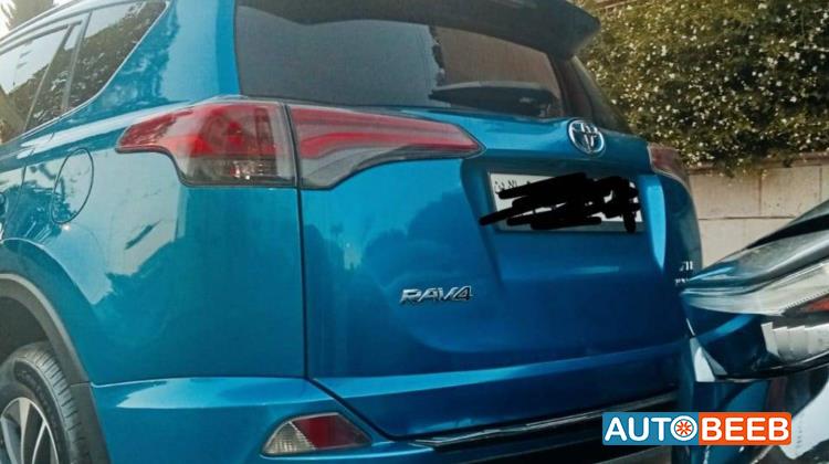 تويوتا راف فور 2017