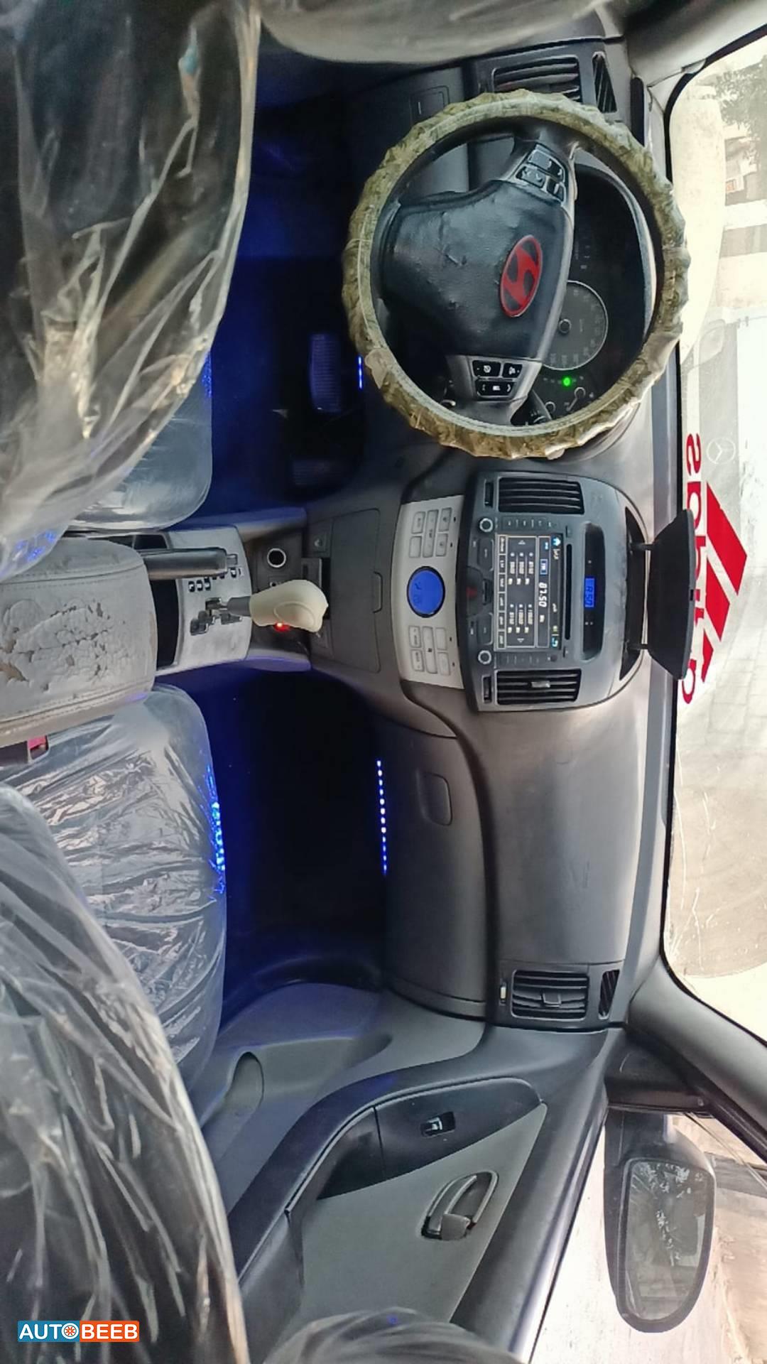 هيونداي افانتي 2008