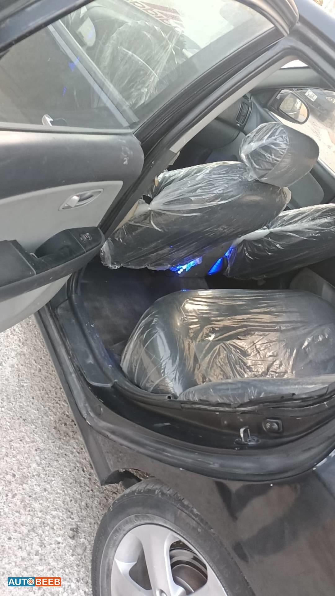 هيونداي افانتي 2008