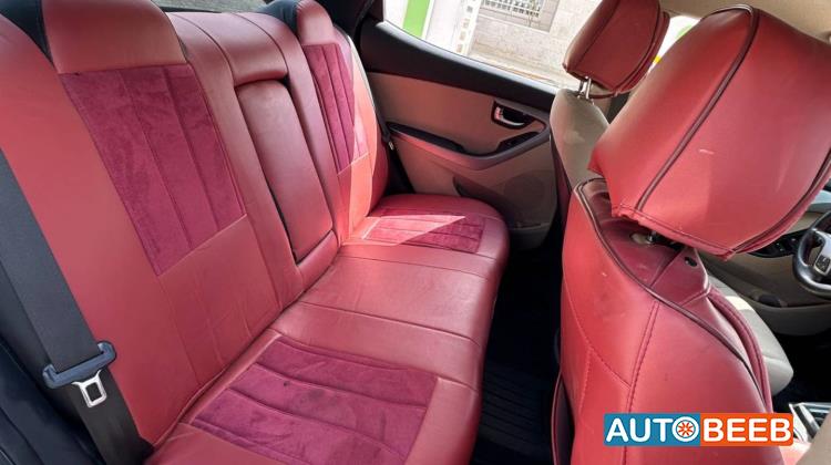 Hyundai Elantra 2015