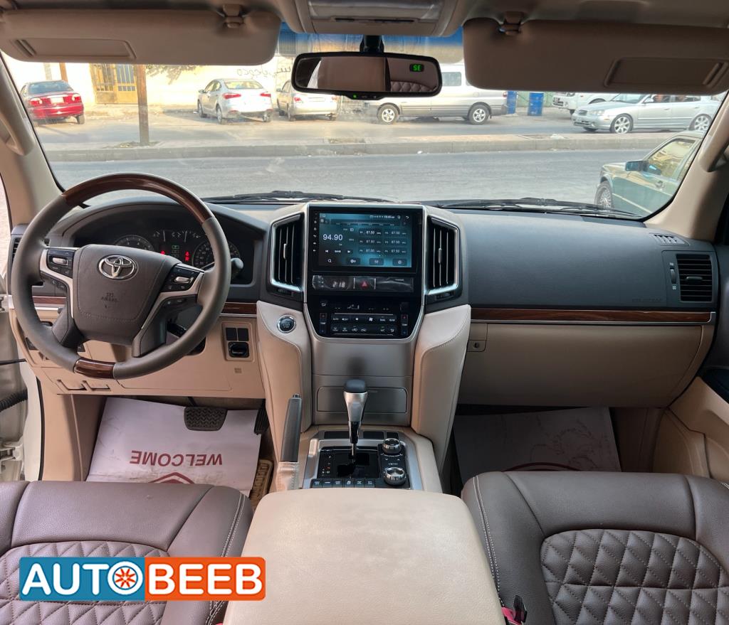 متوفر تحويلات داخلية لاند كروزر لشكل ال 2021 