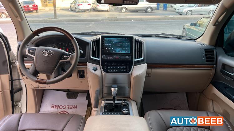 متوفر تحويلات داخلية لاند كروزر لشكل ال 2021 