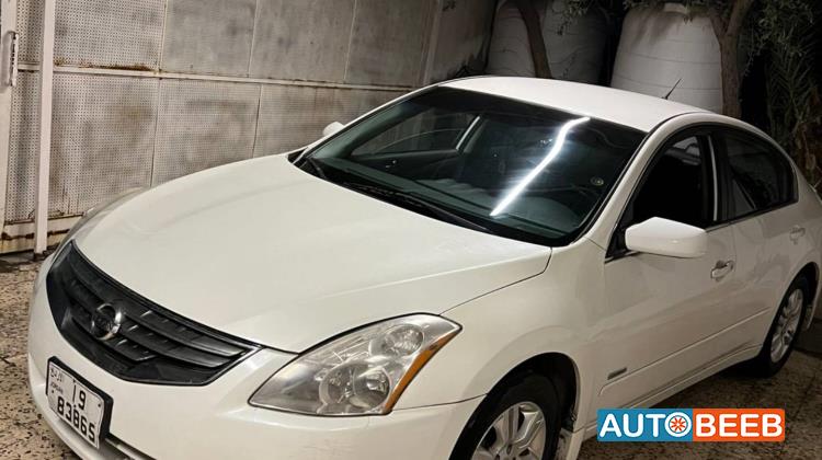 نيسان التيما 2010