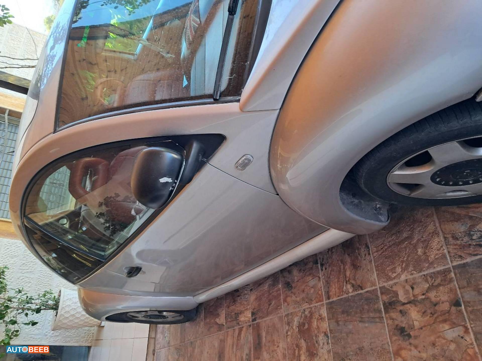 Volkswagen Beetle 2000