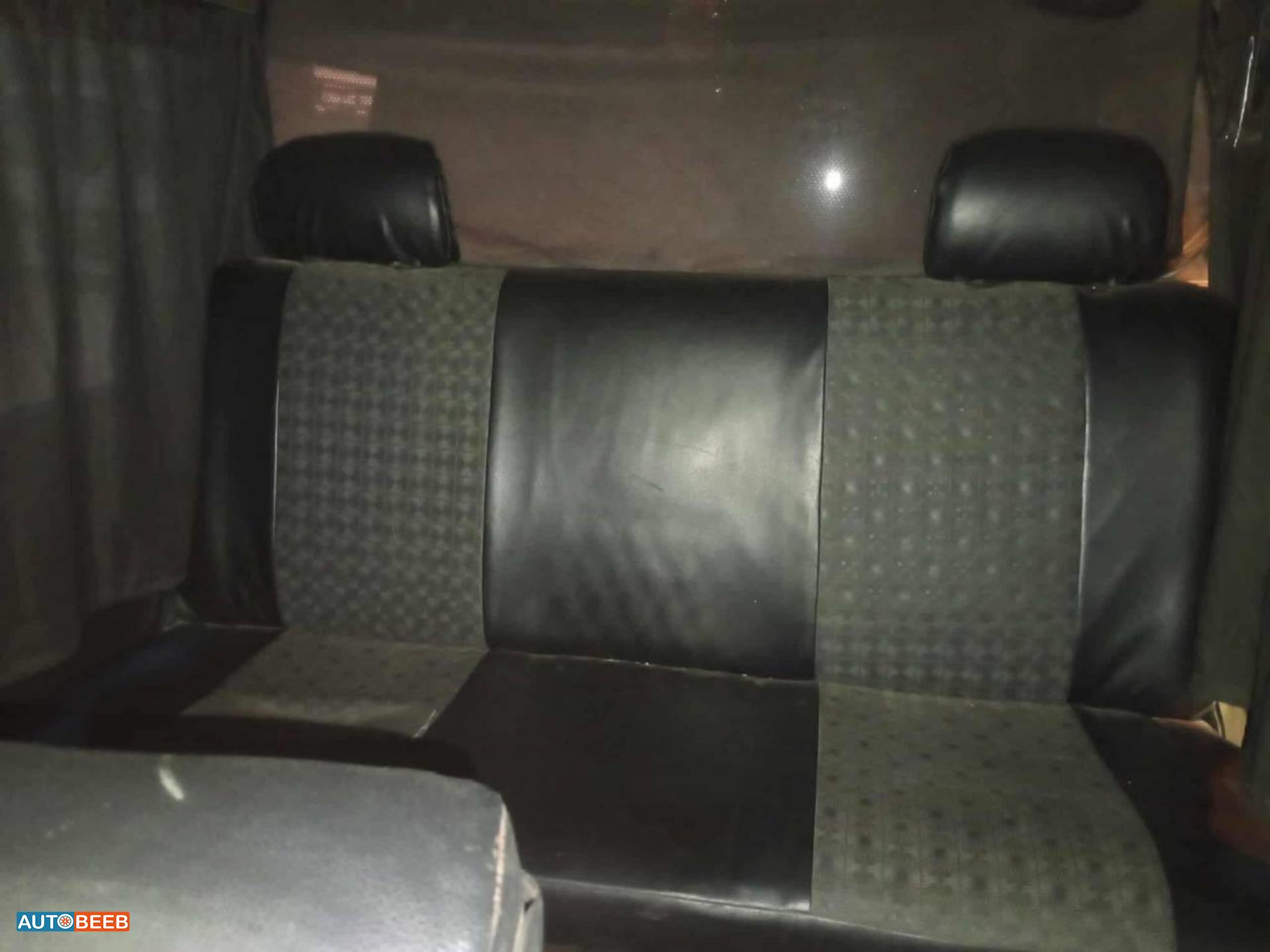 Minibus Hyundai 2001