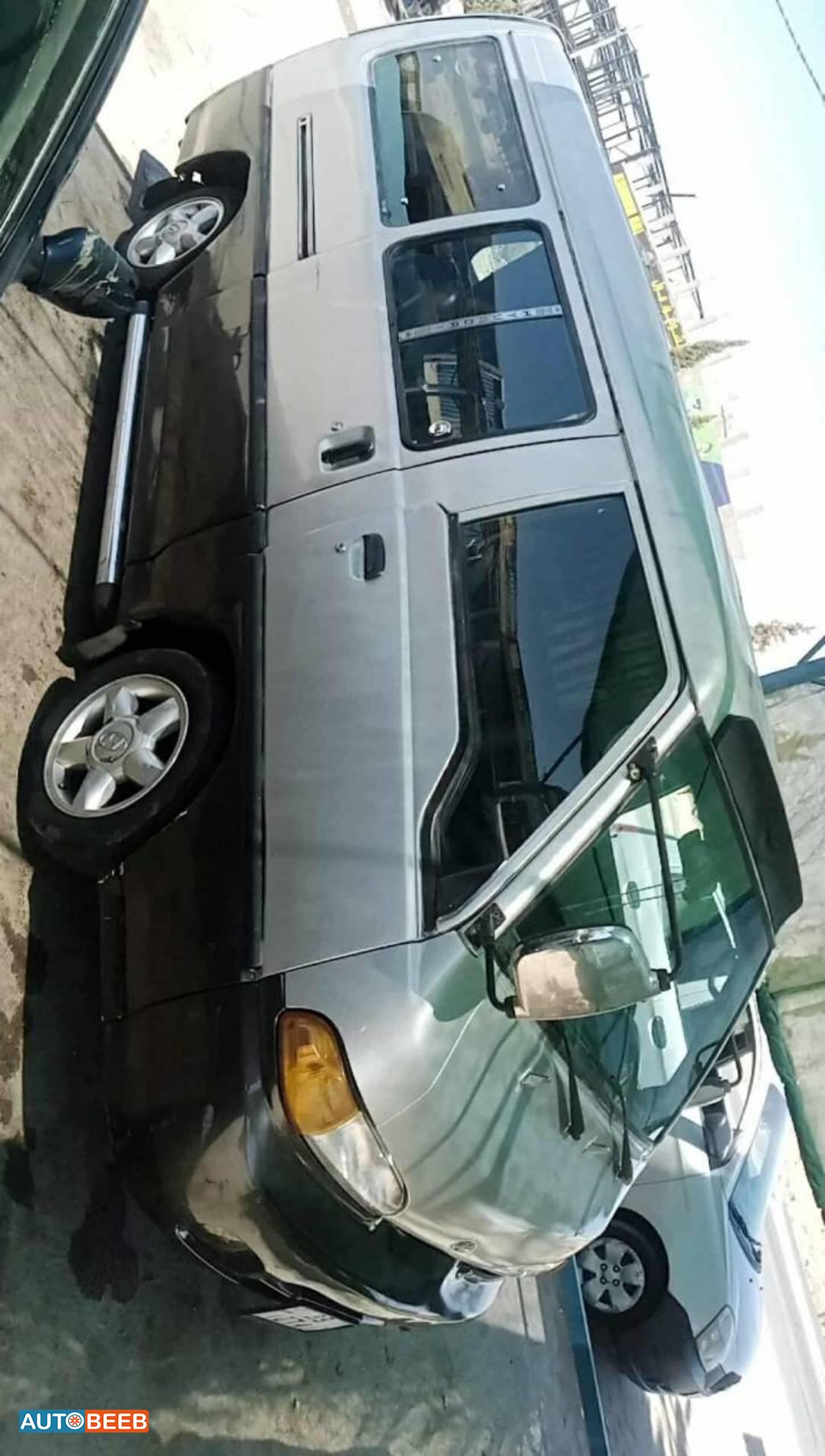 Minibus Hyundai 2001