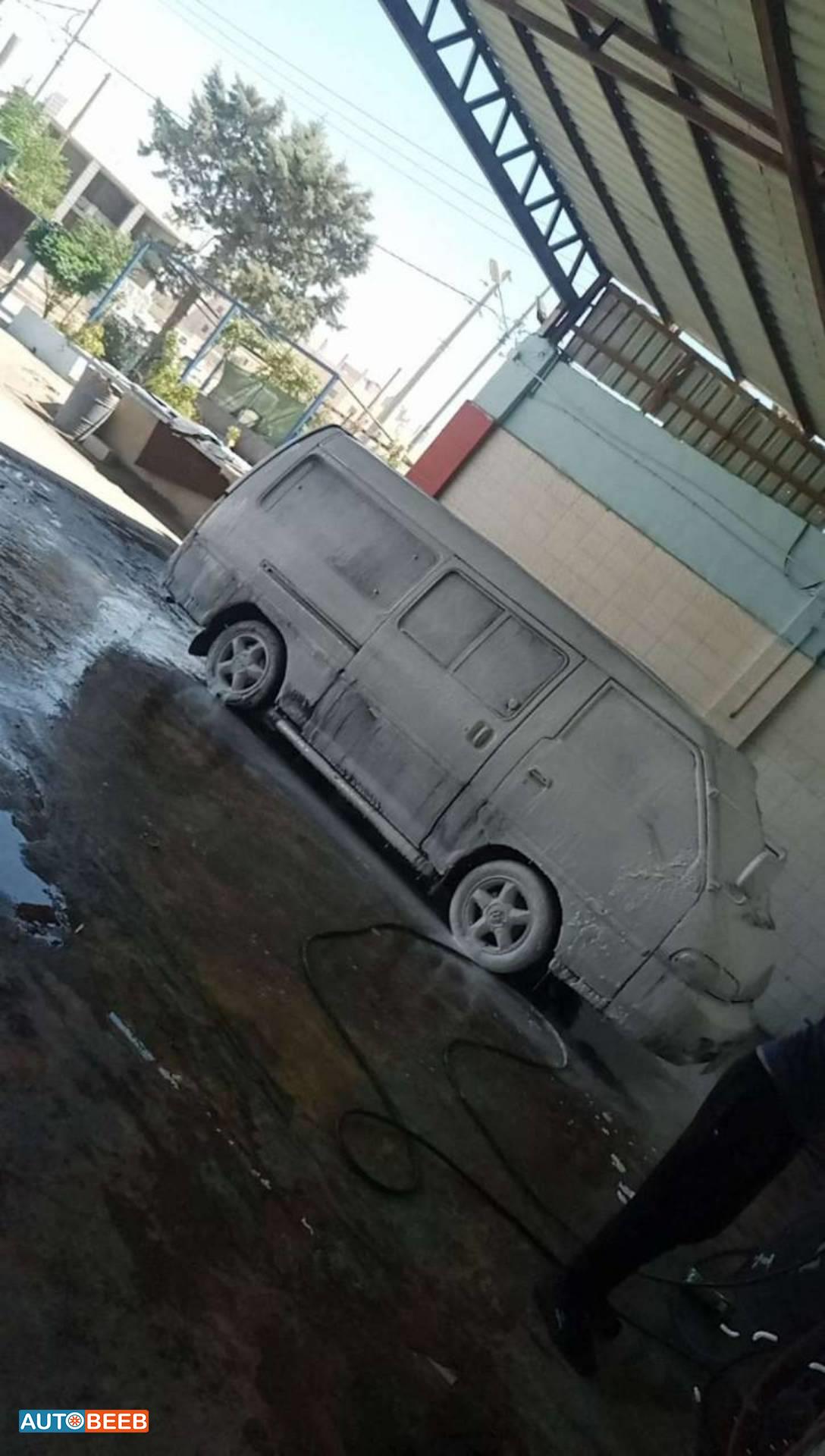 Minibus Hyundai 2001