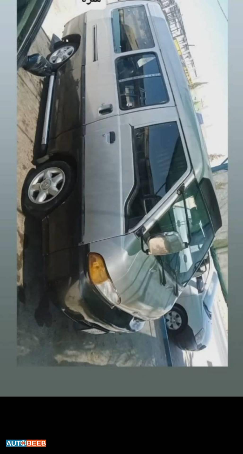 Minibus Hyundai 2001