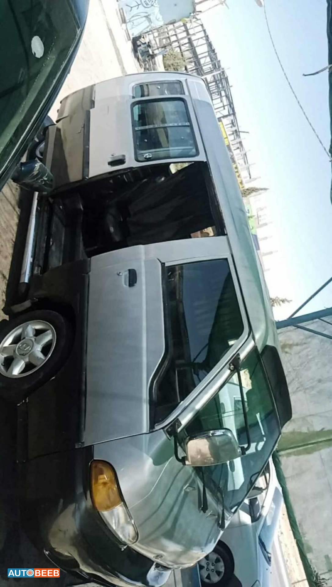 Minibus Hyundai 2001