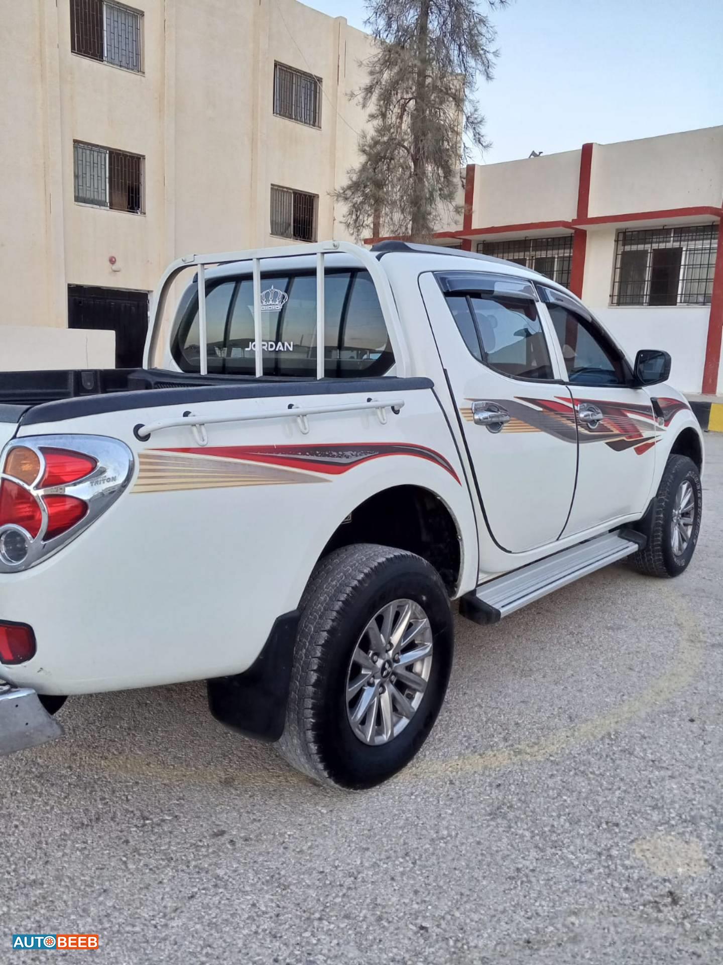 Mitsubishi L200 2015