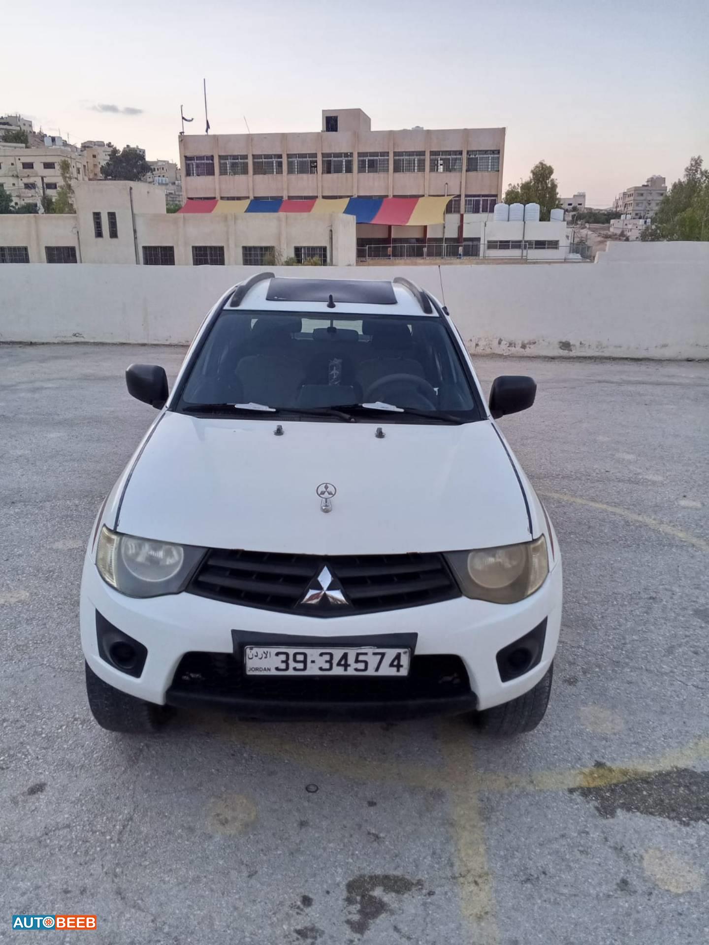 Mitsubishi L200 2015