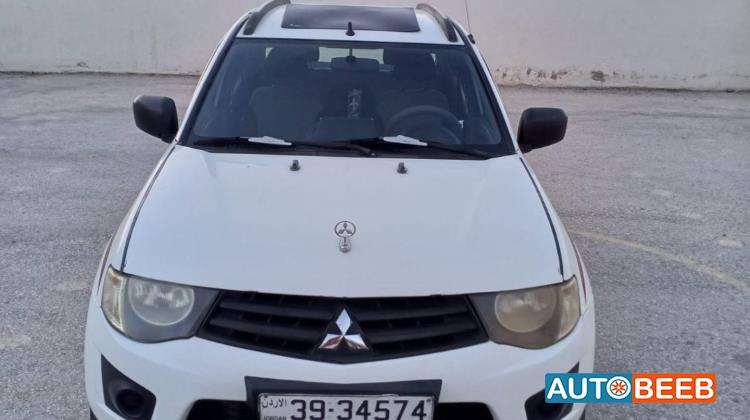 Mitsubishi L200 2015