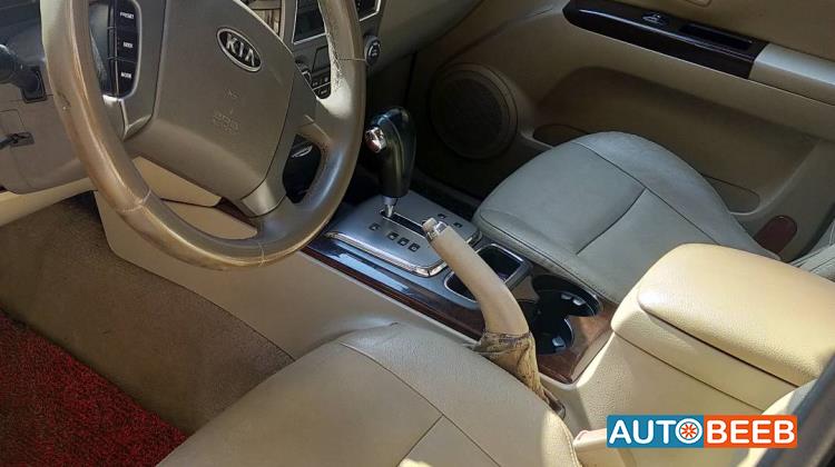 كيا سورينتو 2008