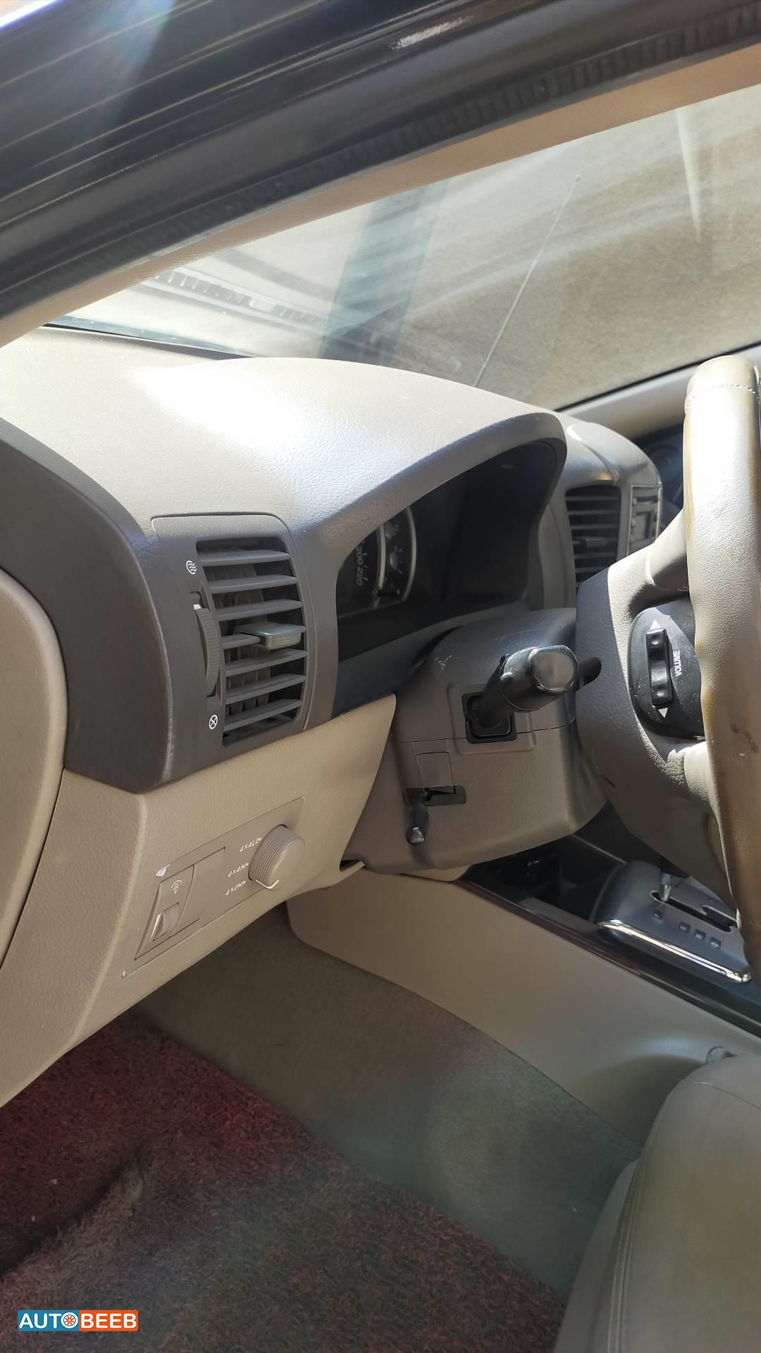 كيا سورينتو 2008