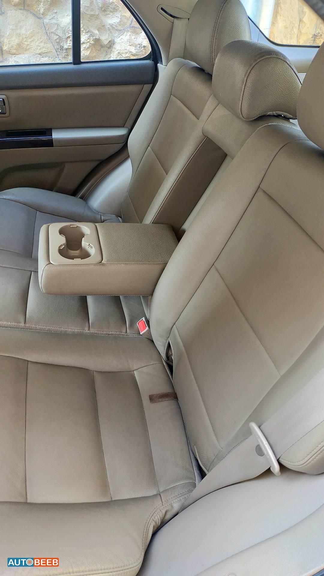 كيا سورينتو 2008