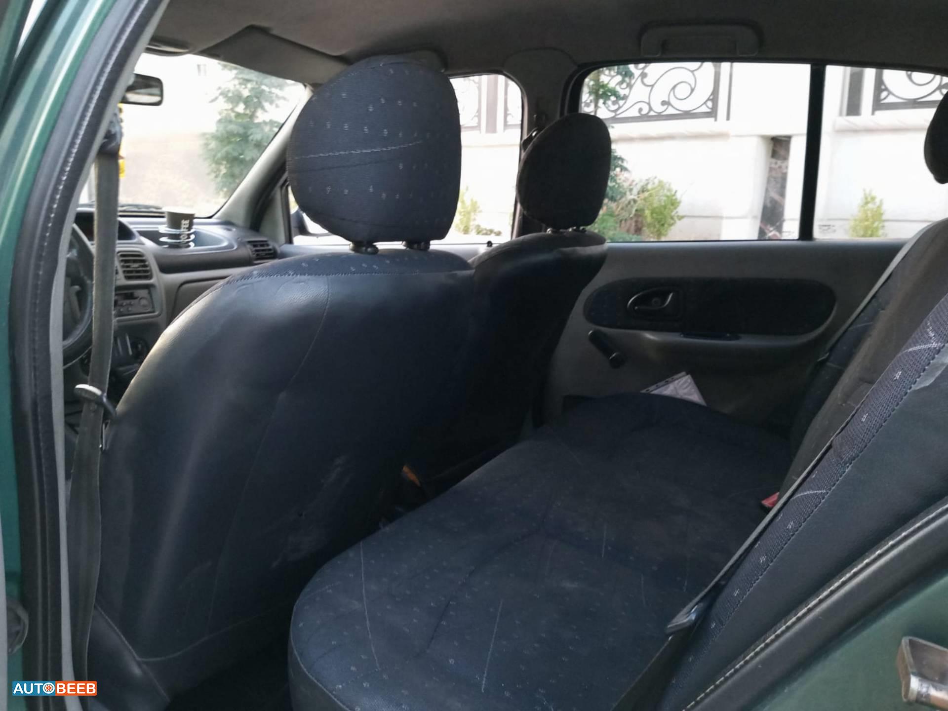 رينو كليو 2003