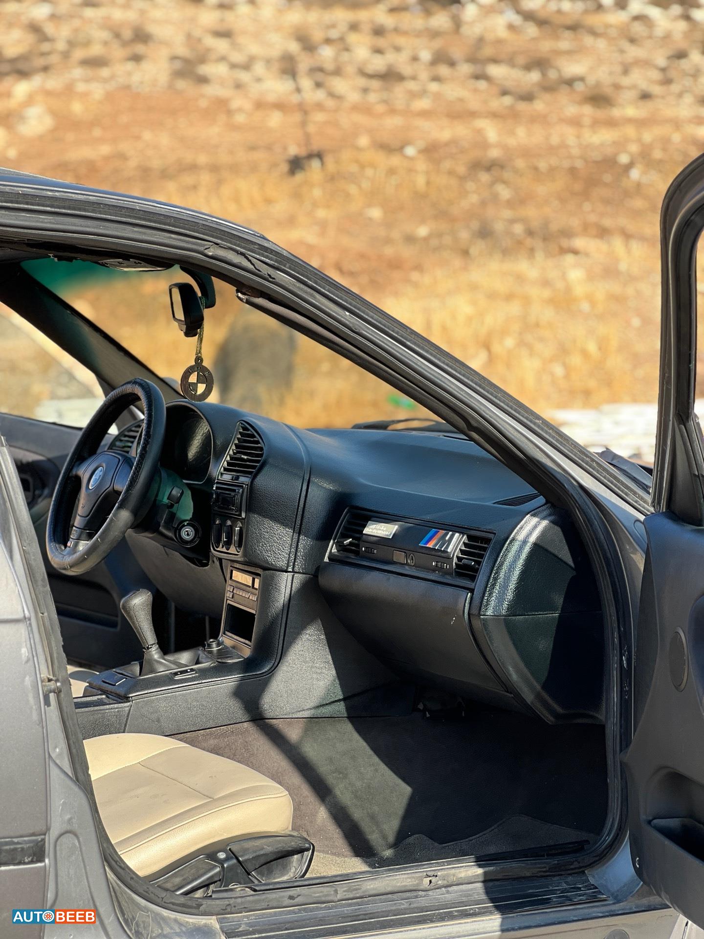 بي ام دبليو 318 1995