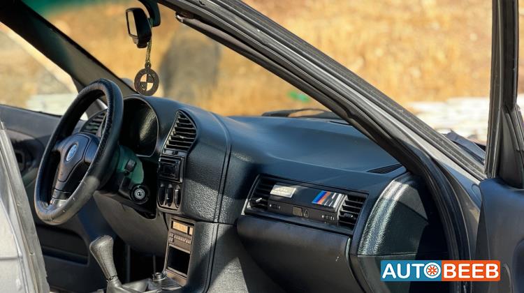 بي ام دبليو 318 1995