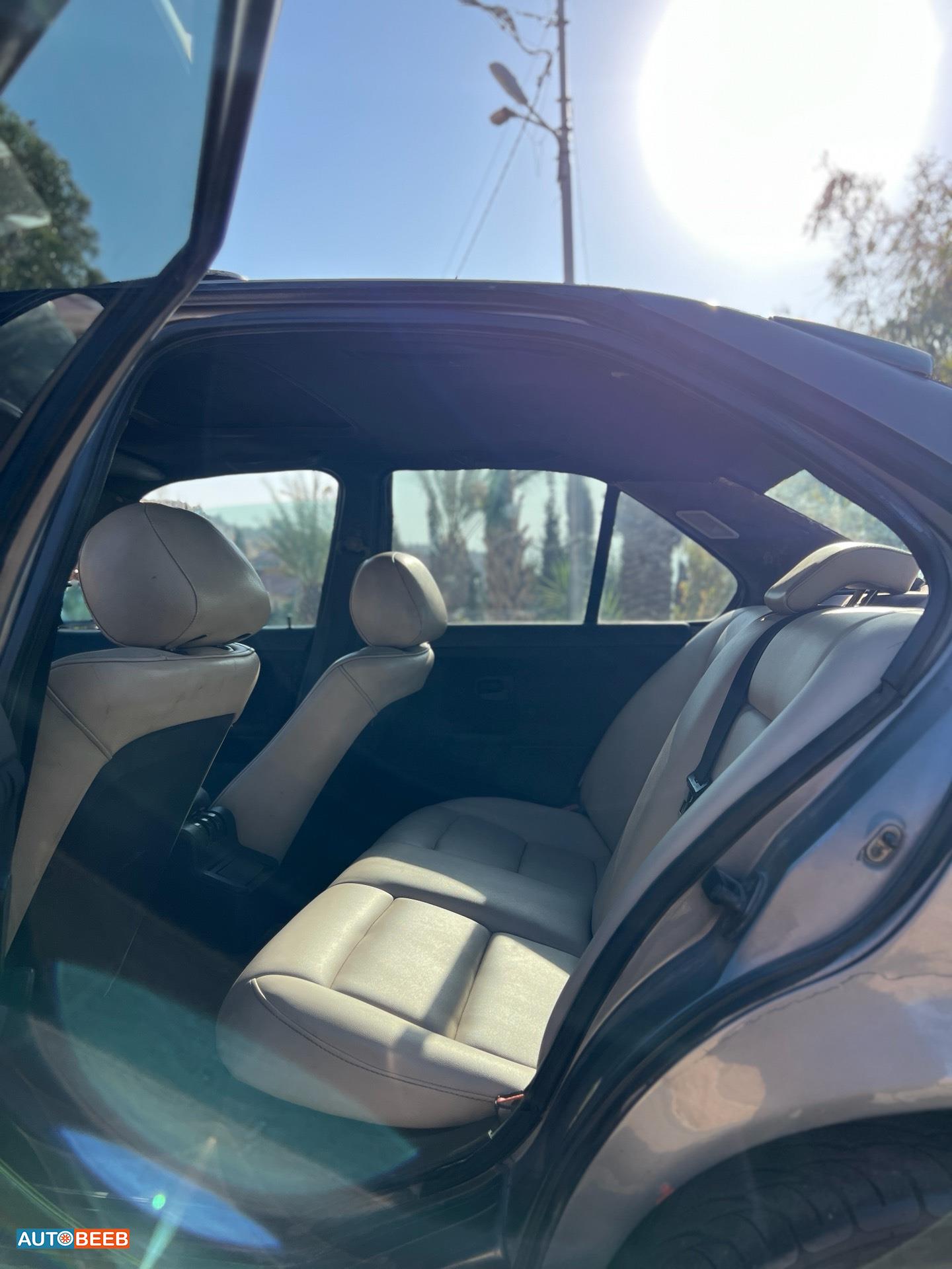 بي ام دبليو 318 1995