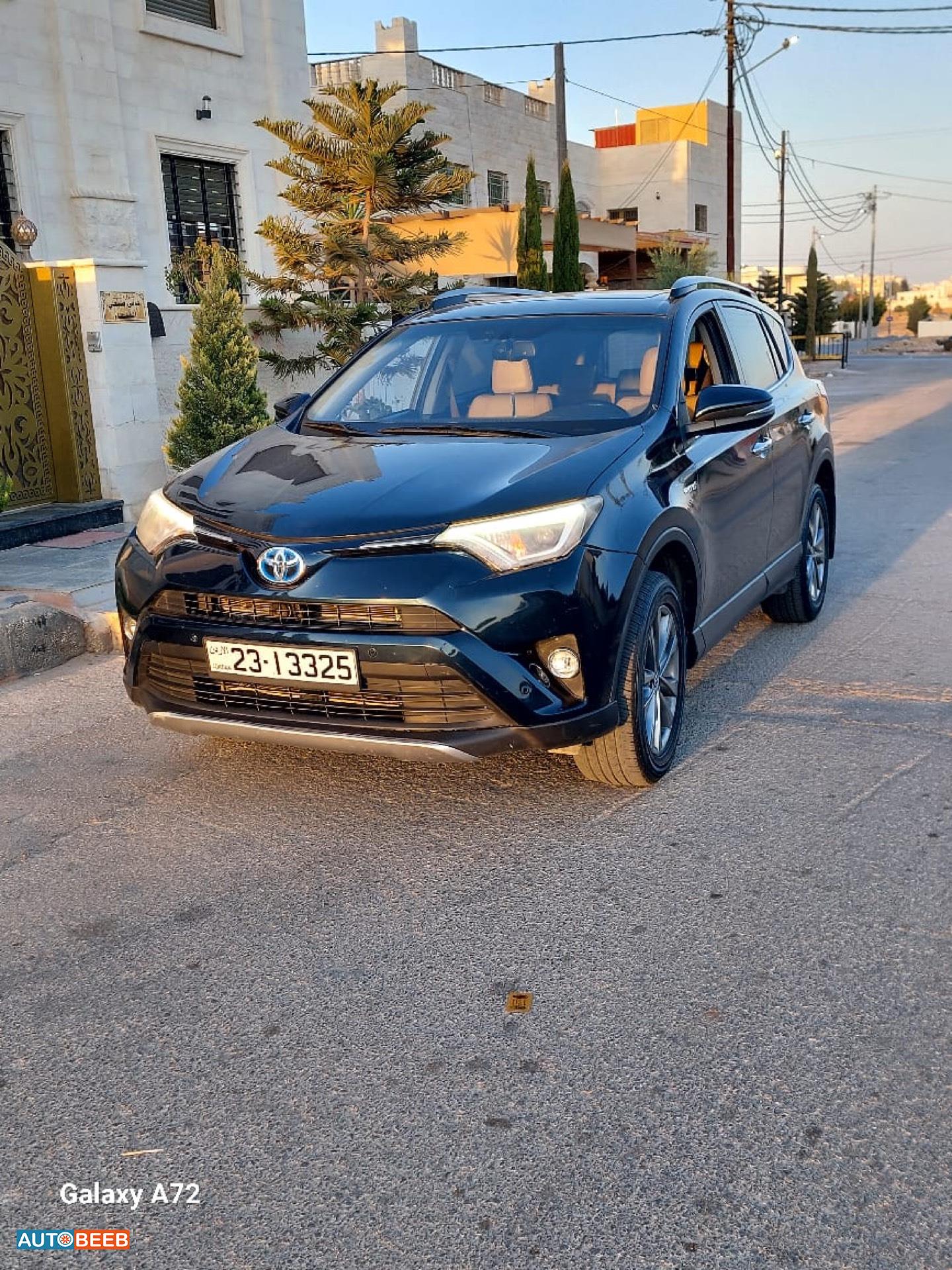 تويوتا راف فور 2017