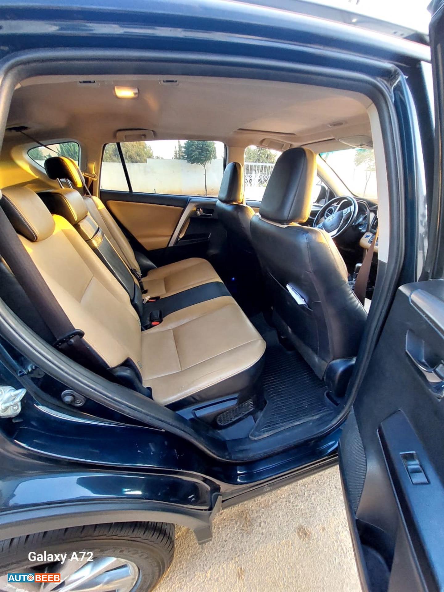 تويوتا راف فور 2017