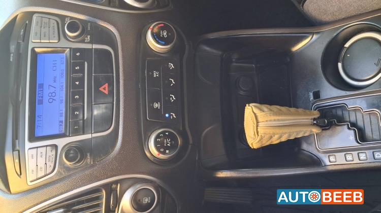 هيونداي توسان 2011