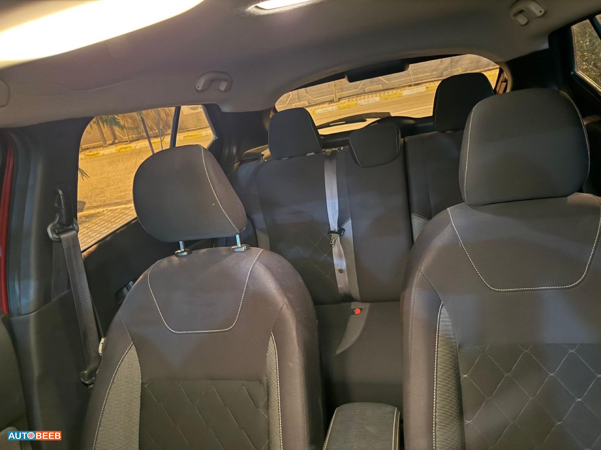 نيسان كيكس 2020