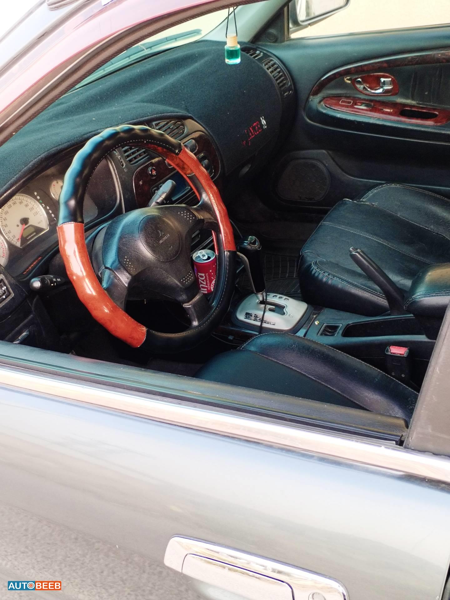 ميتسوبيشي لانسر 2000