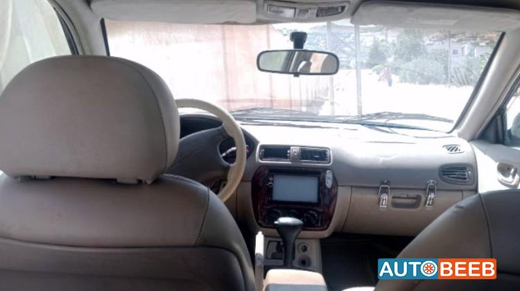 Mitsubishi Galant 2000