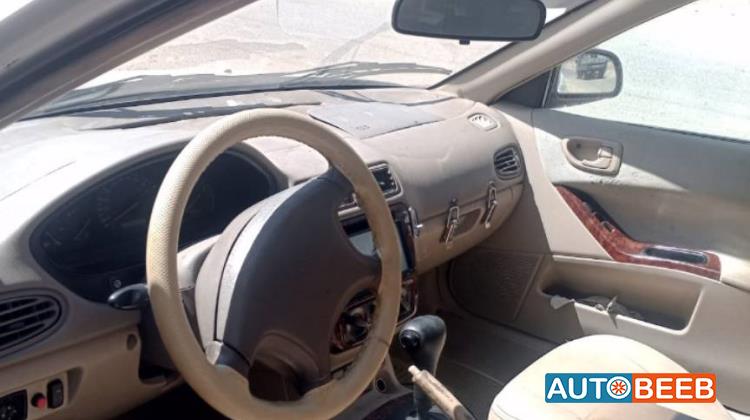 Mitsubishi Galant 2000