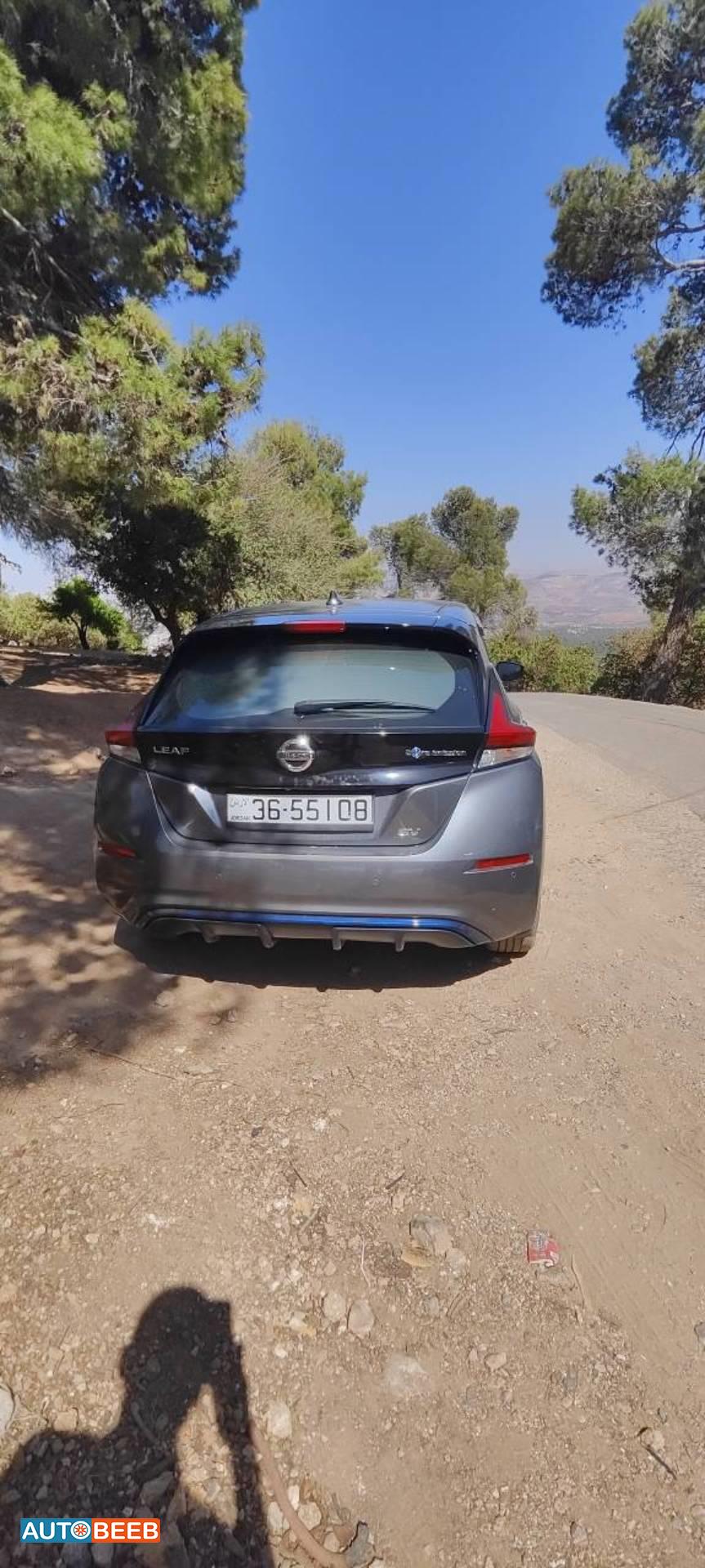 نيسان ليف 2022