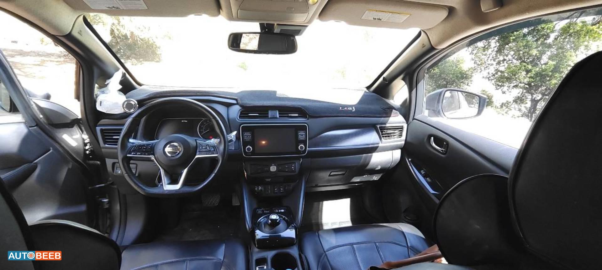 نيسان ليف 2022