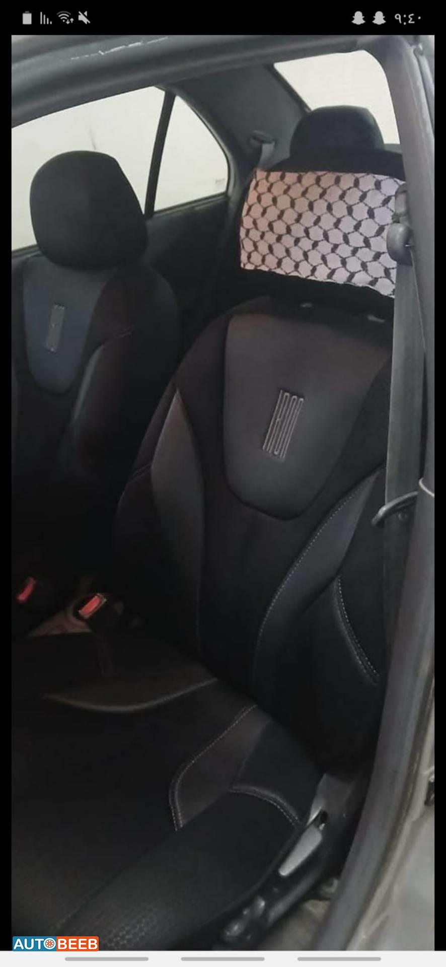 هيونداي فيرنا 2002