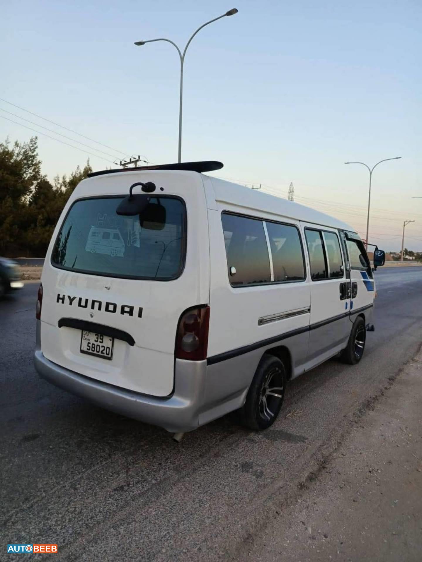 Minibus Hyundai 2002