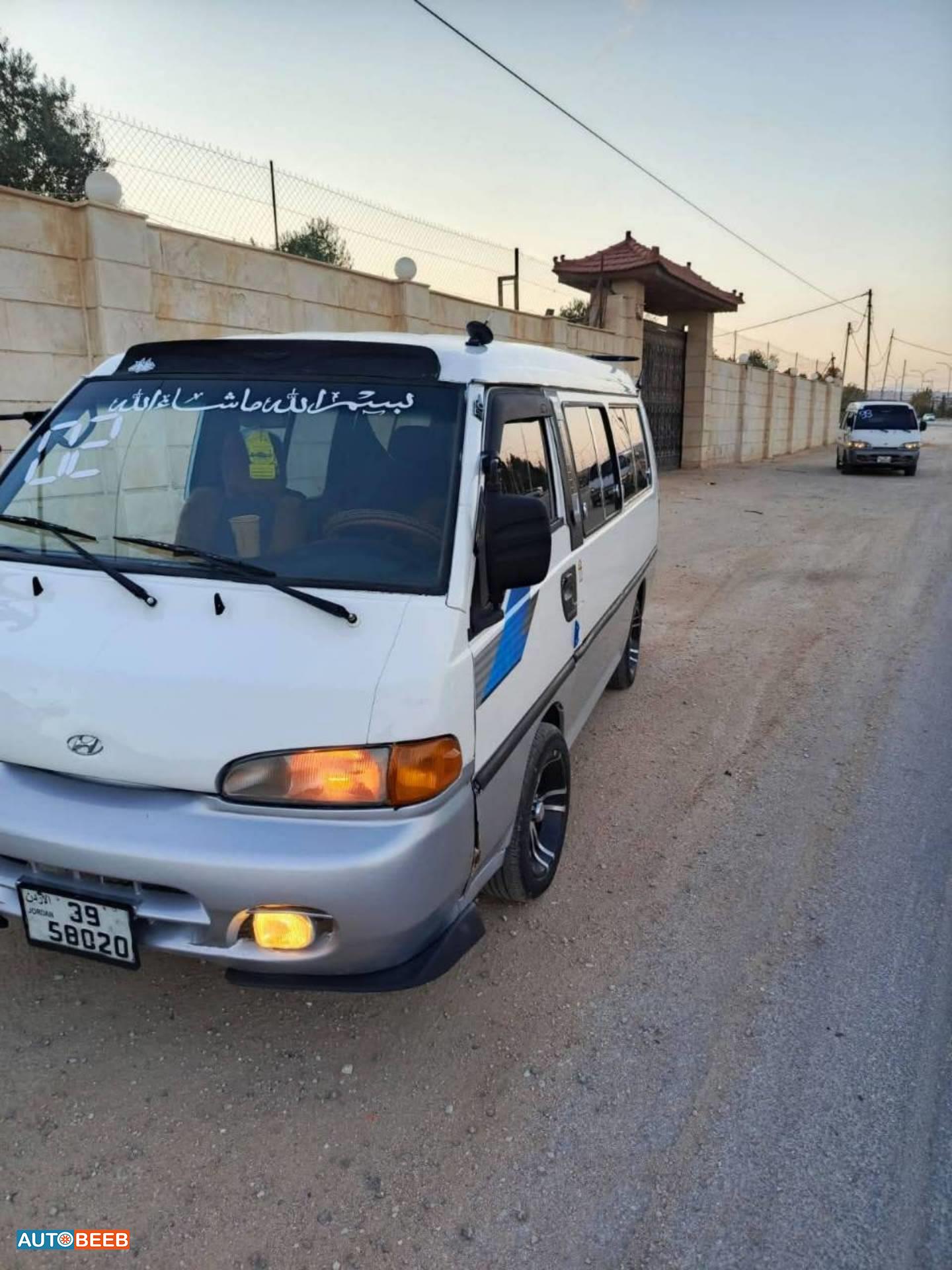 Minibus Hyundai 2002