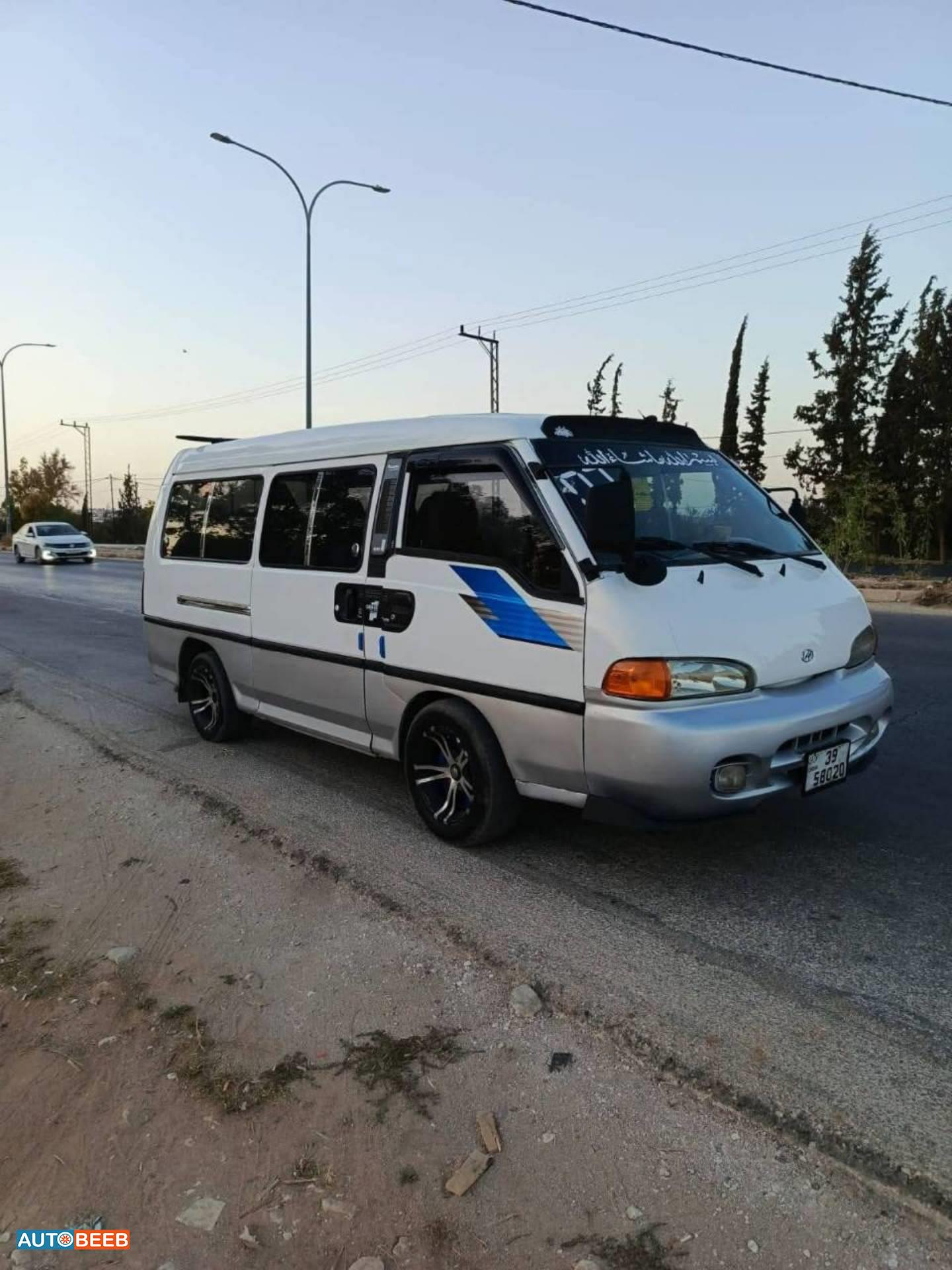 Minibus Hyundai 2002