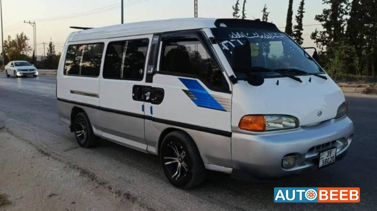 Minibus Hyundai 2002