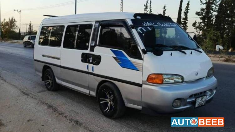 Minibus Hyundai 2002