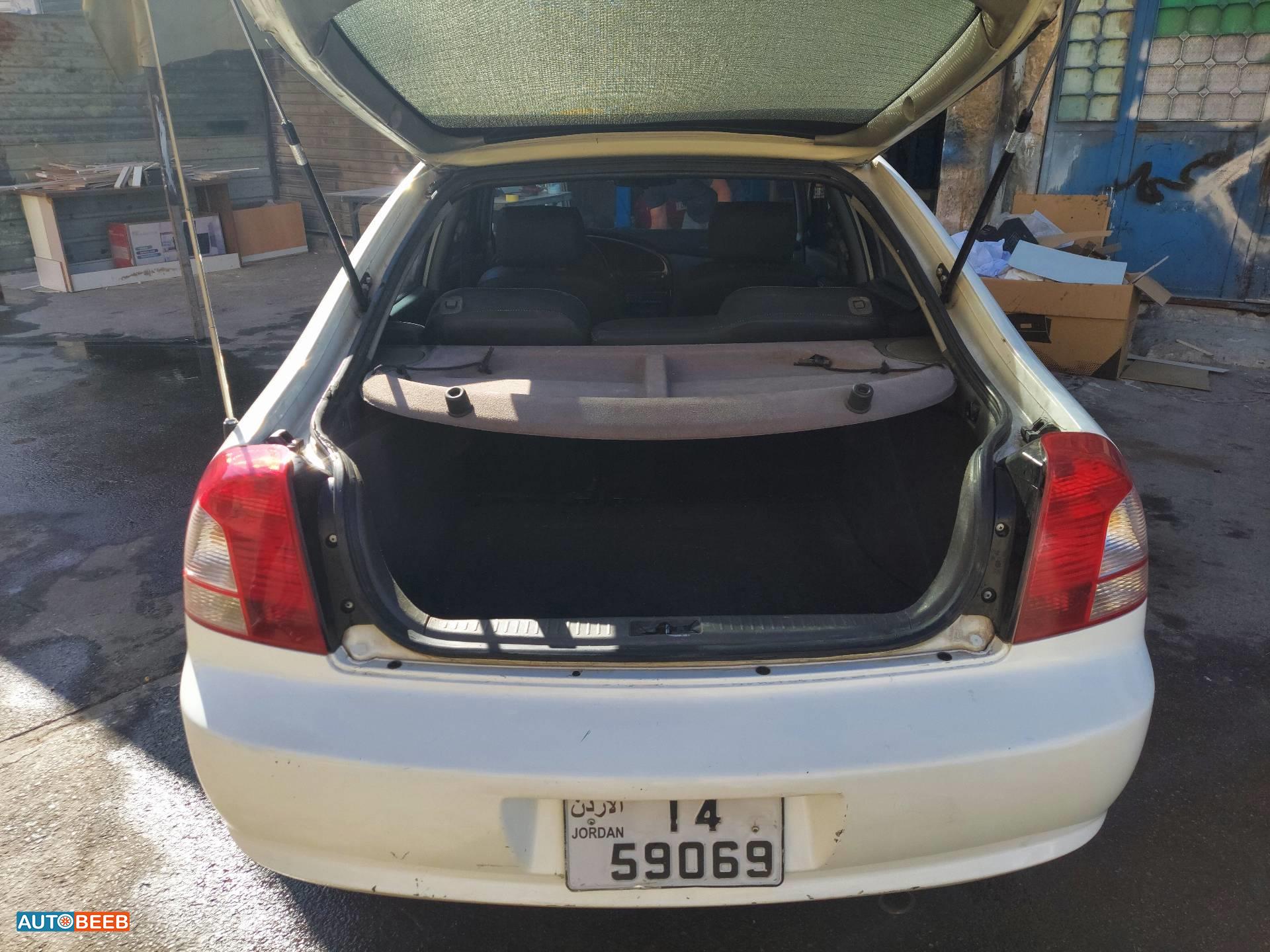 كيا سبكترا 2001