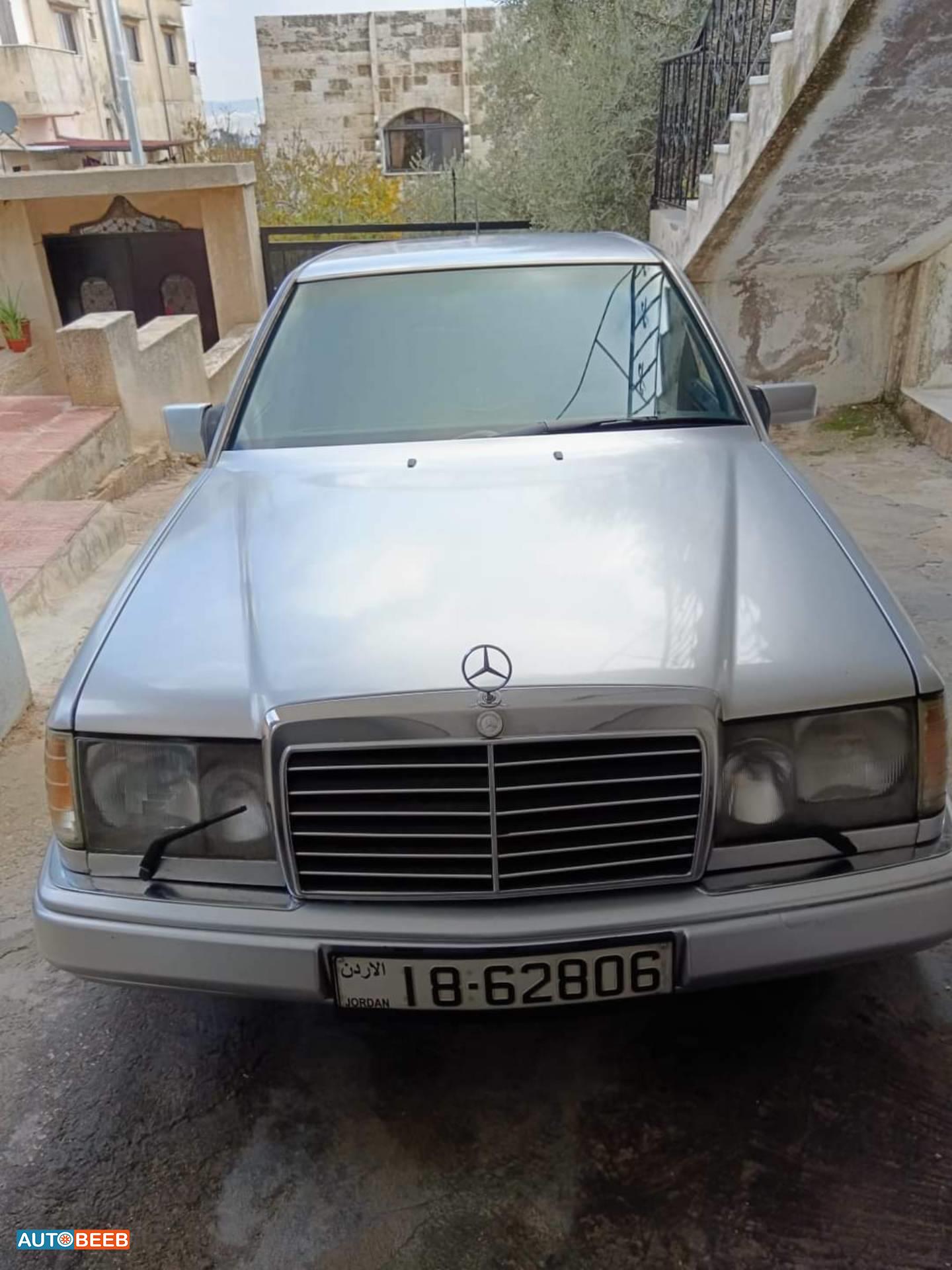 مرسيدس بنز E200 1993
